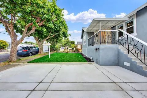 425 Reis Ave, Vallejo, CA 94591 photo 3