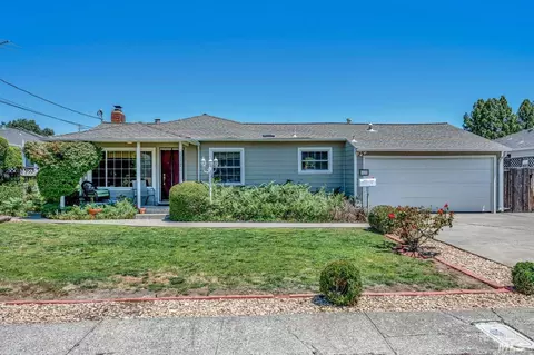 1112 Elm Dr, Novato, CA 94945