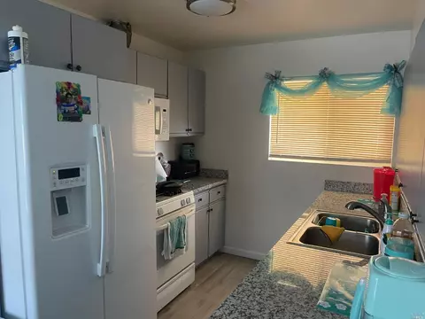 1316 Roleen Dr, Vallejo, CA 94589 photo 3