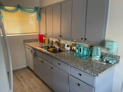 1316 Roleen Dr, Vallejo, CA 94589 photo 4