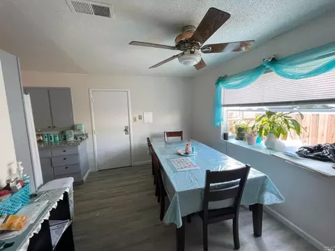 1316 Roleen Dr, Vallejo, CA 94589 photo 2