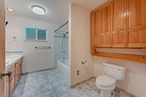 9070 Starr Rd, Windsor, CA 95492 photo 12