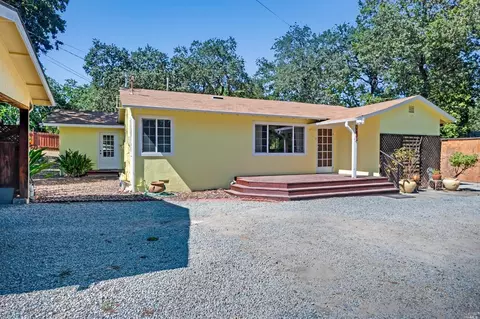 9070 Starr Rd, Windsor, CA 95492