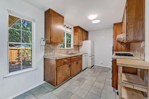 9070 Starr Rd, Windsor, CA 95492 photo 6