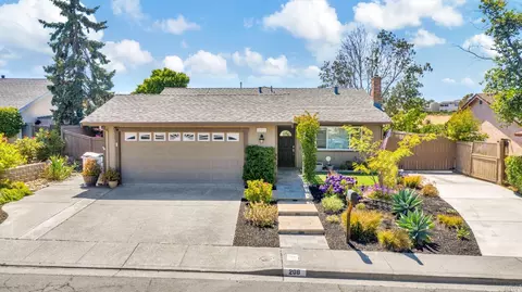 208 Radnor Ct, Benicia, CA 94510