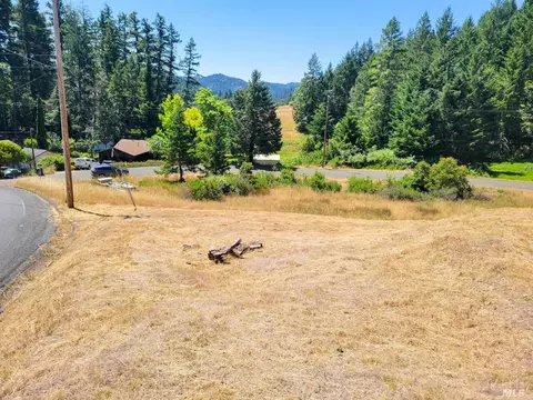 2891 Primrose Dr, Willits, CA 95490 photo 2