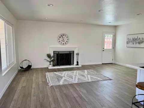 885 Brookwood Ave, Vallejo, CA 94591 photo 4