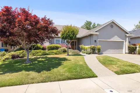 6729 Fairfield Dr, Santa Rosa, CA 95409