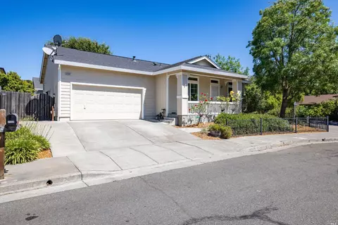 2594 Tanzanite Pl, Santa Rosa, CA 95404