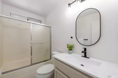 5040 Gloucester Ln, Martinez, CA 94553 photo 19