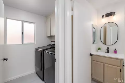 5040 Gloucester Ln, Martinez, CA 94553 photo 15