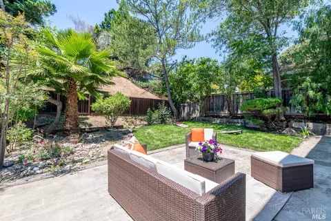 5040 Gloucester Ln, Martinez, CA 94553 photo 22