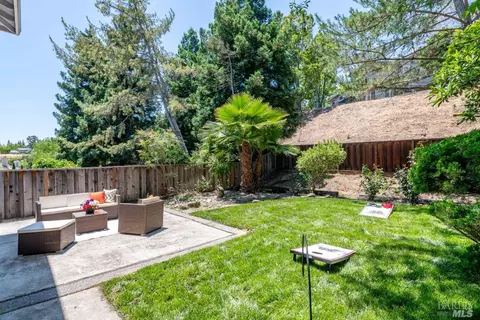 5040 Gloucester Ln, Martinez, CA 94553 photo 23
