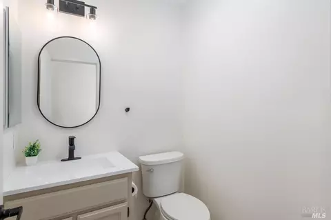 5040 Gloucester Ln, Martinez, CA 94553 photo 16