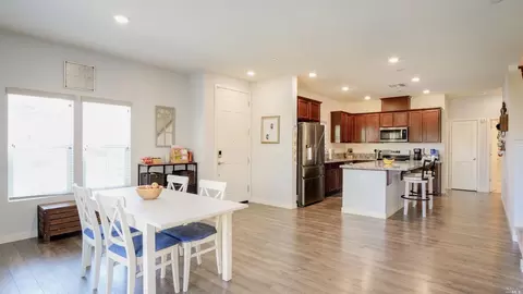 1105 Wesleyan Ct, Dixon, CA 95620 photo 8