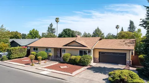 580 Avenue Del Oro, Sonoma, CA 95476