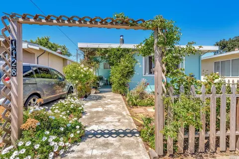 1128 Ohio St, Vallejo, CA 94590 photo 3