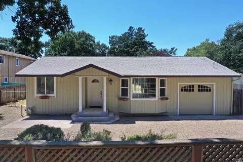 1208 Lloyd Ave, Santa Rosa, CA 95407