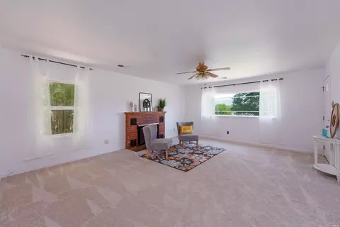 1272 Helen Ave, Ukiah, CA 95482 photo 9