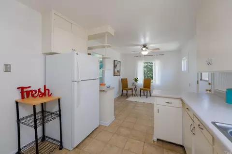1272 Helen Ave, Ukiah, CA 95482 photo 4