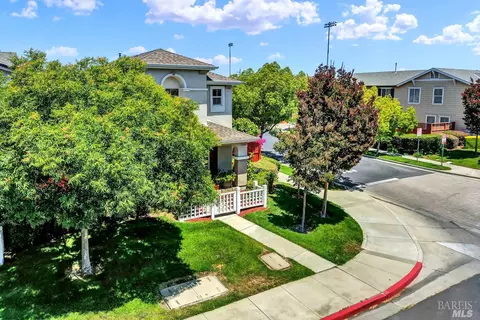 2797 Whitney Dr, Fairfield, CA 94533 photo 2