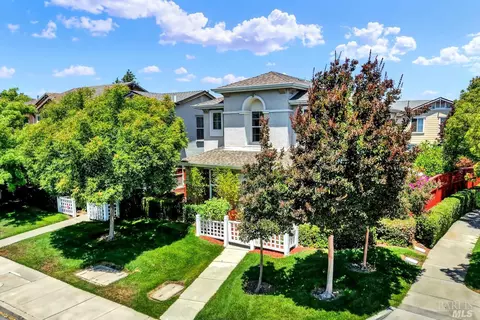 2797 Whitney Dr, Fairfield, CA 94533 photo 3