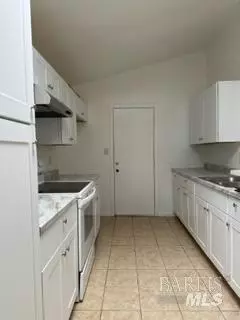 517 Capps Ln, Ukiah, CA 95482 photo 8