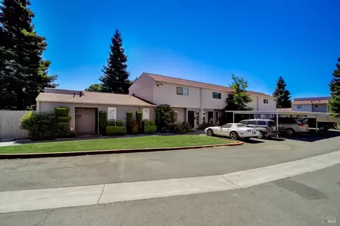 54 El Basset Ct, Fairfield, CA 94533