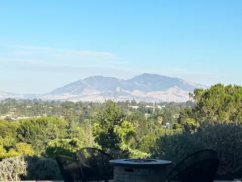 813 S Harbor View Dr, Martinez, CA 94553