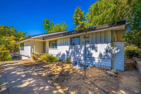 288 Vine St, Vacaville, CA 95688 photo 3