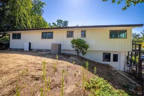 288 Vine St, Vacaville, CA 95688 photo 5