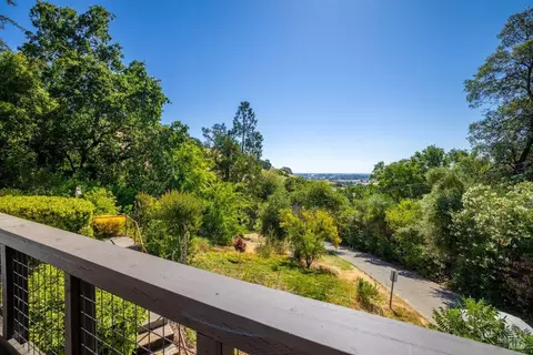 288 Vine St, Vacaville, CA 95688 photo 8