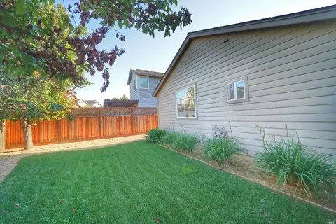 8186 Luisa Way, Windsor, CA 95492 photo 32