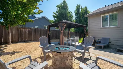 8186 Luisa Way, Windsor, CA 95492 photo 4