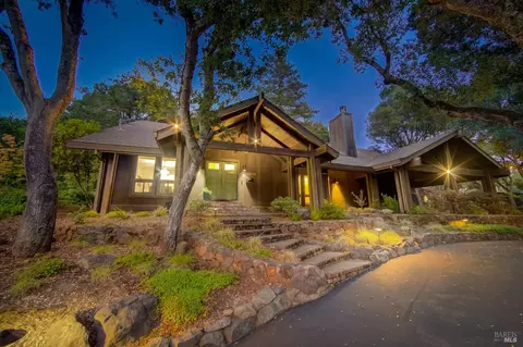 2530 Del Rosa Ave, Santa Rosa, CA 95409