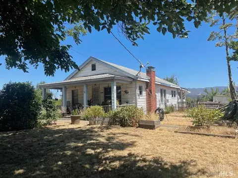 1261 N State St, Ukiah, CA 95482