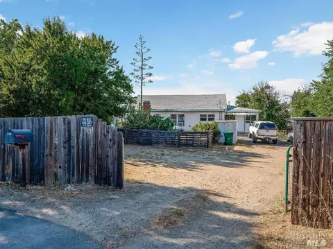 1261 N State St, Ukiah, CA 95482 photo 3