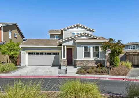 1445 Bill Ct, Petaluma, CA 94954