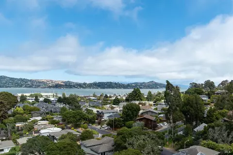 56 Anchorage Rd, Sausalito, CA 94965