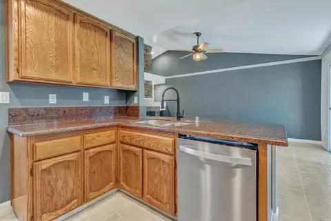680 Rambleton Dr, Vacaville, CA 95688 photo 9