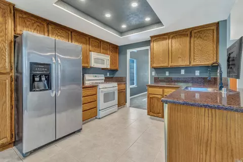680 Rambleton Dr, Vacaville, CA 95688 photo 10