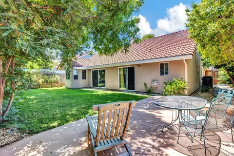 680 Rambleton Dr, Vacaville, CA 95688 photo 24