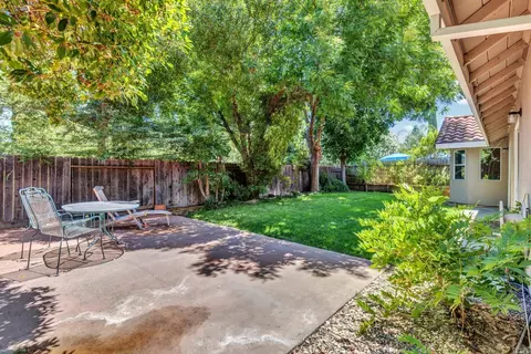 680 Rambleton Dr, Vacaville, CA 95688 photo 26