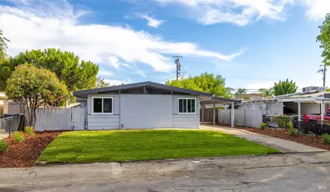 1330 W Kansas St, Fairfield, CA 94533