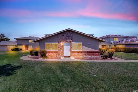 1980 Peabody Rd #1, Vacaville, CA 95687