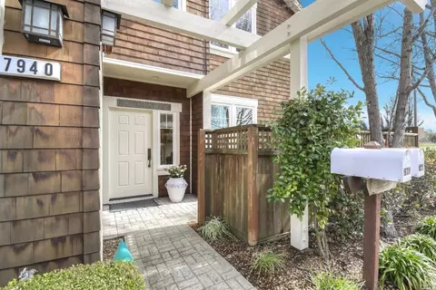 7940 Scriver Ct, Cotati, CA 94931 photo 2