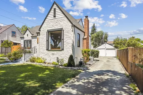 1414 Illinois St, Vallejo, CA 94590 photo 2