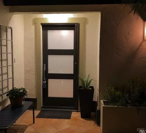 181 Vineyard Cir, Sonoma, CA 95476
