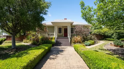 1195 Azuar Dr, Vallejo, CA 94592