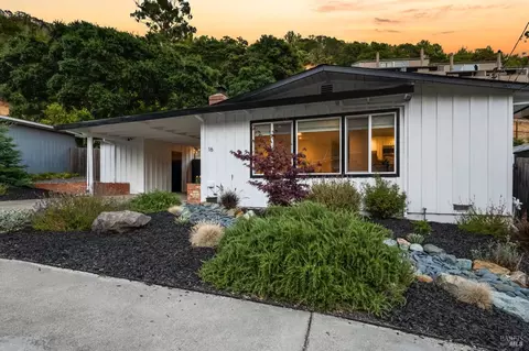16 Hacienda Ct, San Rafael, CA 94901